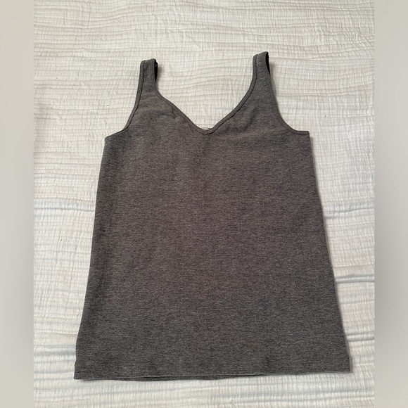 Eloise Anthropologie Grey Seamless Tank - NWOT - Size M - Picture 2 of 7